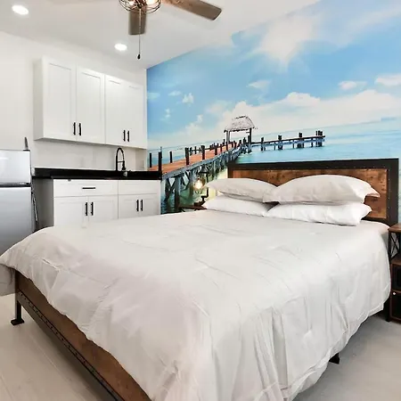 Blue Mist Motel - Room #7